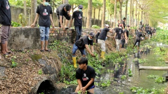 Petani Tebu dan Pengrajin Tahu Tempe Gelar Aksi Sosial Normalisasi Anak Sungai Musi