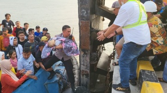 Motor Listrik Sebabkan KMP Tranship 1 Kebakaran saat Hendak Sandar di Pelabuhan Bakauheni