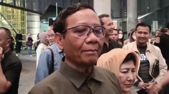 Tak Ada Yang Spesial Dari Jokowi ke Mahfud Ketika ke Istana: Cuma Ucapan Begini...