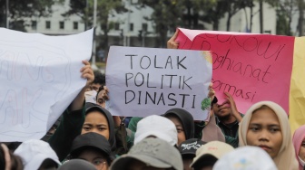 Meneruskan Perjuangan atau Mengulang Kesalahan? Refleksi Kritis terhadap Warisan Politik dalam Demokrasi Kontemporer