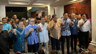 Fix! Prabowo Subianto Umumkan Gibran Sebagai Cawapres