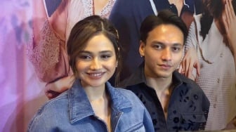 Tertawa dan Menangis dalam Kisah Perjodohan Syifa Hadju dan Jefri Nichol di Film Mohon Doa Restu