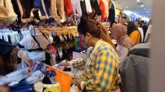 KemenkopUKM Usulkan Thrifting Ditindak Lebih Tegas: Menghancurkan Ekonomi