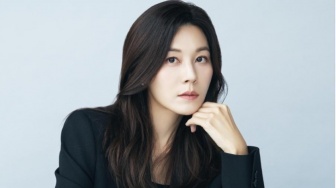 Kim Ha Neul akan Perankan Reporter di Drama Romansa Thriller Misteri Baru