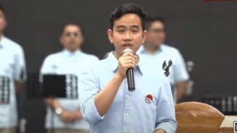 Pakai Baju PDIP, Video Lama Gibran Ajak Warga Pilih Ganjar Pranowo Viral Lagi