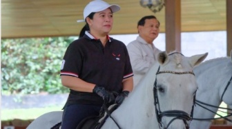 Jokowi Touring Moge di Solo, Foto Lawas Prabowo dan Puan Maharani Saat Berkuda Viral Lagi: Ada Apa Ini Gaes?