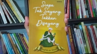 Buku 'Siapa Tak Sayang, Takkan Disayang': Pentingnya Menjaga Hubungan Baik