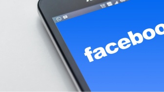 Cara Download Arsip Cerita di Facebook agar Tersimpan Otomatis di Galeri