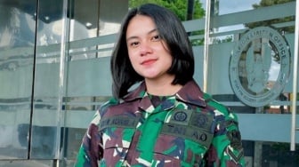 Pesona Jihan Alvani, Prajurit Wanita TNI AD yang Cantiknya Tak Kalah dari Artis