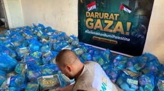 Bantuan Warga Makassar Tiba di Jalur Gaza, Disalurkan Secara Bertahap ke Warga Palestina