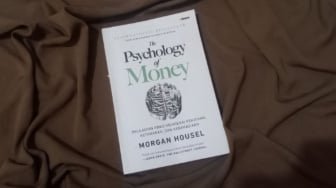 The Psychology of Money: Kesuksesan Keuangan Tak Selalu Bergantung pada Pengetahuan