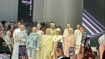 Potret Lyodra Hingga Tya Ariestya Tampil di Runaway JFW 2024 Bawakan Koleksi Dalam Mimpi