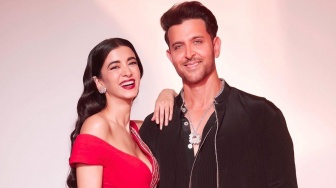 Hrithik Roshan Beri Ucapan Manis untuk Pacar yang Ultah: Kamu adalah Rumahku