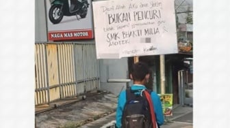 Dituduh Pencuri oleh Gurunya, Siswa SMK di Wonogiri Jalan Kaki Bawa Poster Mencari Keadilan