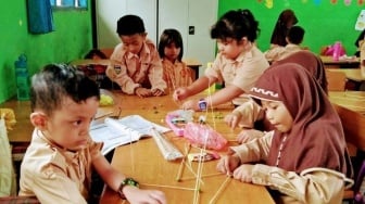 5 Tips Memilih Baju Sekolah untuk Anak yang Nyaman dan Berkualitas