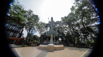 Monumen Swa Bhuwana Paksa di Tebet, Jakarta, Kamis (2/11/2023). [Suara.com/Alfian Winanto]