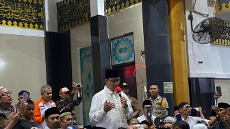 Anies Baswedan Doakan Rakyat Palestina dari Ranah Minang Usai Ziarah ke Makam Syekh Burhanuddin: Semoga Mereka Syahid!