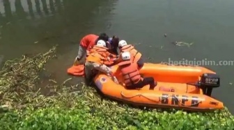 Warga Sekitar Sungai Brantas Jombang Geger Penemuan Mayat