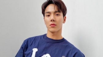 Shownu Monsta X Banjir Pujian Usai Gercep Bantu Penonton SWF yang Pingsan