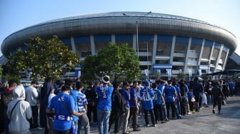 Stadion GBLA Belum Siap, Persib vs Persebaya Main di Mana?