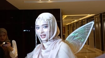 Pakai Baju Bersayap ke Pesta Ultah Ashanty, Kecantikan Inara Rusli Curi Perhatian