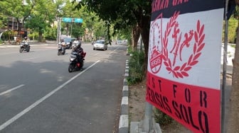 Persiapan Kota Solo Bersolek Menyambut 100 Tahun Persis Solo Besok, Deretan Baliho Berjejer