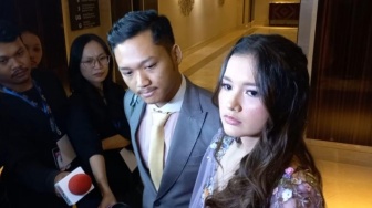 Gandeng Pacar di Ultah Ashanty, Azriel Hermansyah Akui Hubungan dengan Sarah Menzel Sudah Jauh