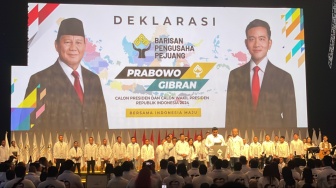 Masih Kantongi KTA PDIP, Bobby Nasution Deklarasi Dukung Prabowo-Gibran di Pilpres 2024!