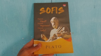 Ulasan Buku 'Sofis', Obrolan Bapak-Bapak Filsuf ala Plato dan Socrates