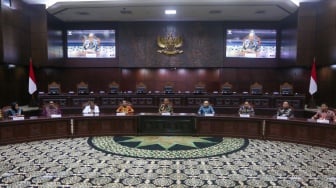 Suasana jalannya konferensi pers pemilihan Ketua Mahkamah Konstitusi yang baru di Gedung MK, Jakarta, Kamis (9/11/2023). [Suara.com/Alfian Winanto]