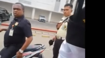 Satpam Apartemen di Bekasi Copot Paksa Bendera Palestina di Motor Pengunjung: Ada Penghuni Tak Suka