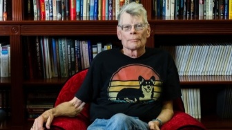 5 Fakta Stephen King, Penulis Horor yang Sangat Fobia dengan Angka 13