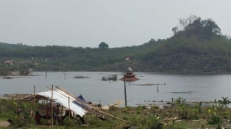 Pernah Dikunjungi Anies Baswedan, Kampung Sinday Lebak Tenggelam di Waduk Karian