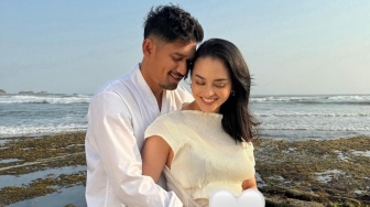 Ririn Ekawati dan Ibnu Jamil Umumkan Kehamilan Anak Pertama, Begini Potret Romantis Keduanya Sejak Menikah