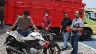 Komplotan Pencurian Truk di Lampung Dibekuk Polisi, Modusnya Dorong Mobil ke Jalan