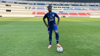 Putaran Kedua Liga 1, PSIS Semarang Resmi Kontrak Bek Muda Barnabas Sobor