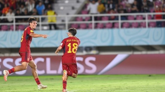 Timnas Spanyol U-17 Tekuk Kanada 2-0 di Stadion Manahan Solo