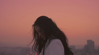 Serasa Diputusin Seratus Kali, 5 Lagu K-Pop Cocok untuk Kamu Menggalau