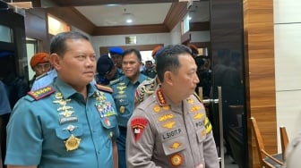 Jalani Fit and Proper Test Calon Panglima TNI di DPR, Agus Subiyanto Dikawal Panglima Yudo dan Kapolri Listyo