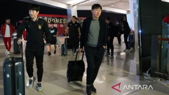 Shin Tae-yong dan Timnas Indonesia Tiba di Irak Jelang Kualifikasi Piala Dunia 2026