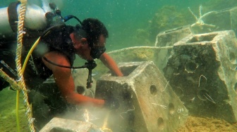 Anak Usaha Pertamina Hulu Indonesia Selamatkan Ekosistem Bawah Laut Lewat Program Jaga Pesisir Kita