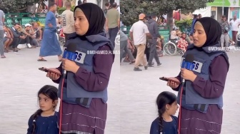 Momen Jurnalis Ajak Anak Gaza Live Bikin Salfok: Nggak Mandi Berhari-hari, Tetap Cantik