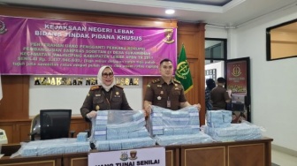 Adik Tiri Ratu Atut Chosiah Kembalikan Uang Korupsi Sodetan Cibinuangeun Sebesar Rp3,8 Miliar