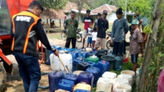 Beberapa Kecamatan di Pandeglang Banten Masih Kekeringan dan Kesulitan Air Bersih