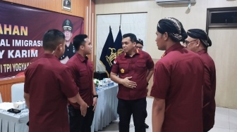 Kunjungi Kantor Imigrasi Yogyakarta, Dirjen Imigrasi Beri Penguatan hingga Tinjau Layanan Publik