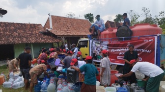 OMG Beri Bantuan 30.000 Liter Air Bersih di Grobogan