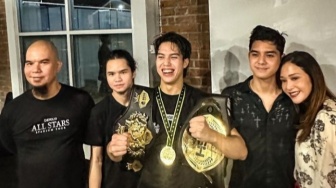 Menang Dramatis, El Rumi Kalahkan Jefri Nichol di Superstar Knockout