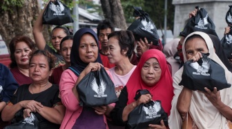 Ringankan Beban Masyarakat, Desgan Gelar Bazar Sembako Murah