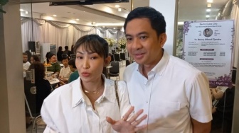 Kenangan Ayu Dewi terhadap Mendiang Ayah Edric Tjandra: Senyum dan Damainya