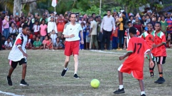 Viral Warga Minta Handuk Bekas Keringat Presiden, Begini Reaksi Jokowi